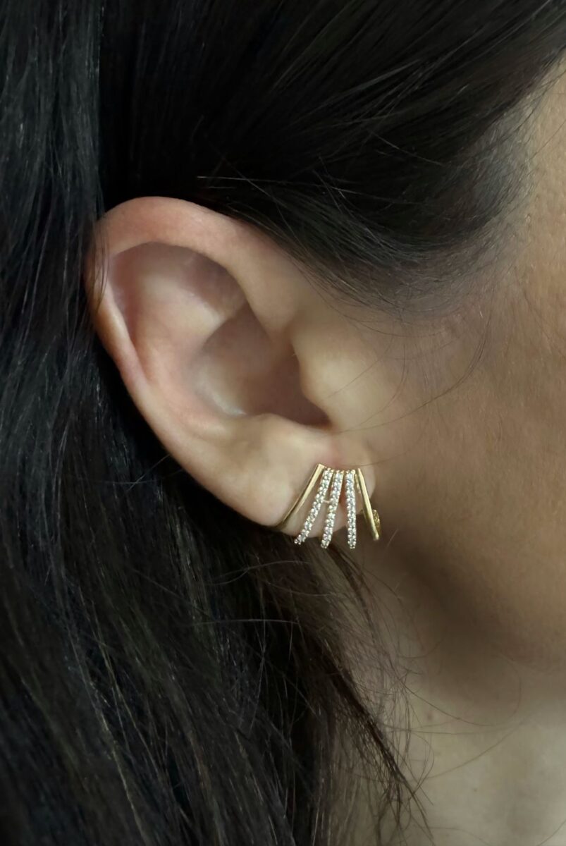 Brincos Ear Hugger Três Pontas Ouro 18K (750) Cravejado - Imagem 2