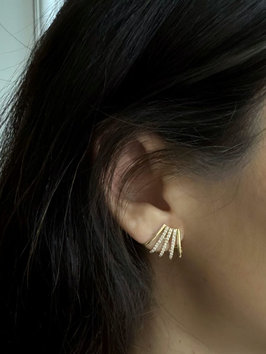Brincos Ear Hugger Três Pontas Ouro 18K (750) Cravejado - Imagem 3